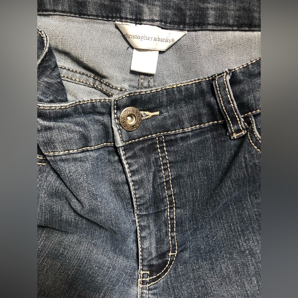 Women’s Christopher & Banks Capri Jeans - Picture 4 of 7